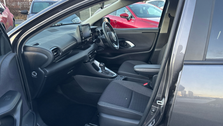 Toyota Yaris 1.5 Hybrid Design 5dr CVT Hybrid Hatchback